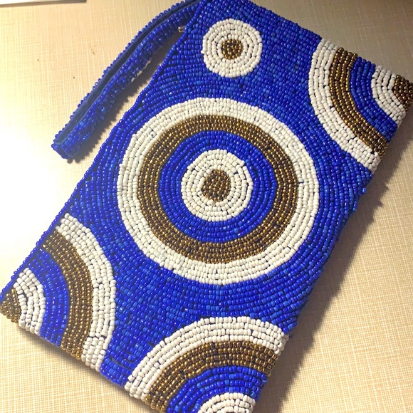 HOST PICK NEW Made in Africa beauty bag w wristlet - Picture 2 of 10